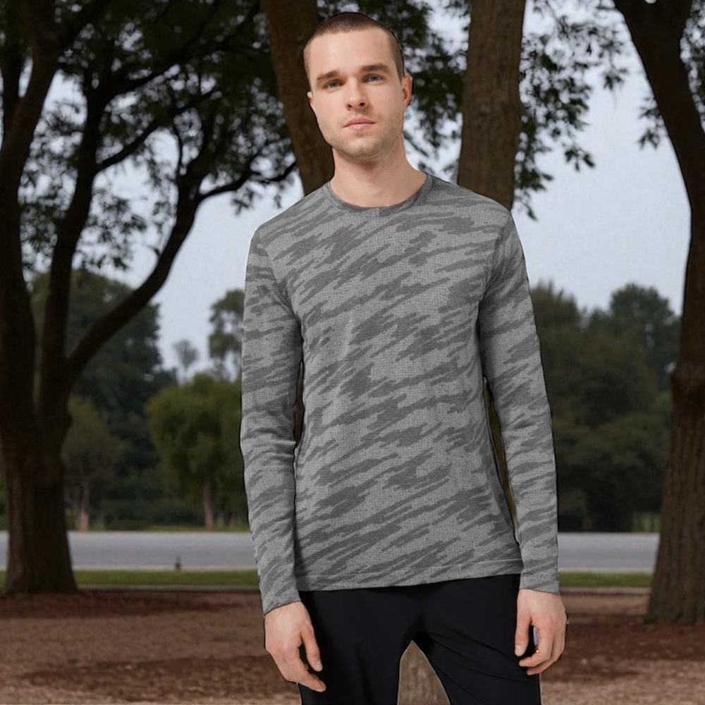 Lululemon Metal Vent Breathe Long Sleeve in Scatter Surface Black / Vapor Sz XL